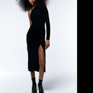 Zara asymmetric 1 Arm High Neck‎ Black dress with gathering Nwt XS